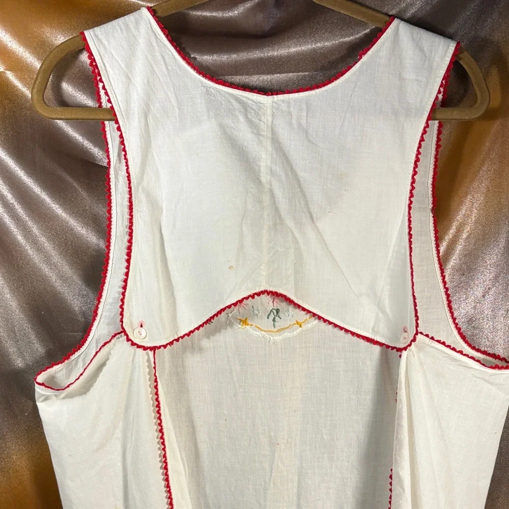 Vintage charming apron